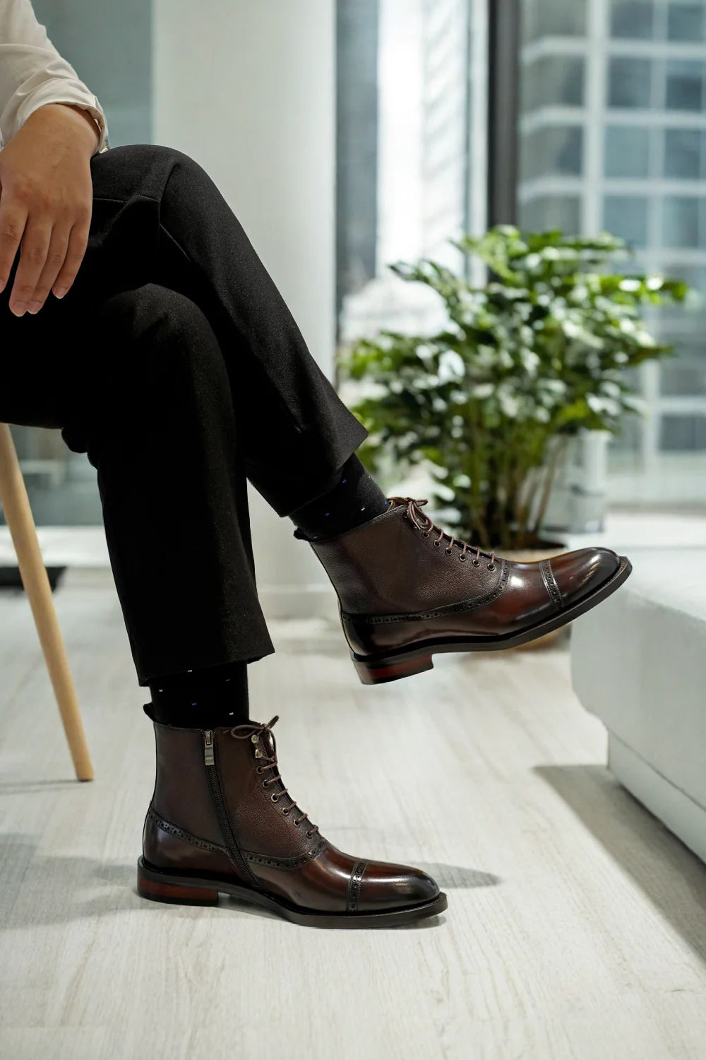 The Esquire Torronto Dunhaven: Where Rugged Meets Refined